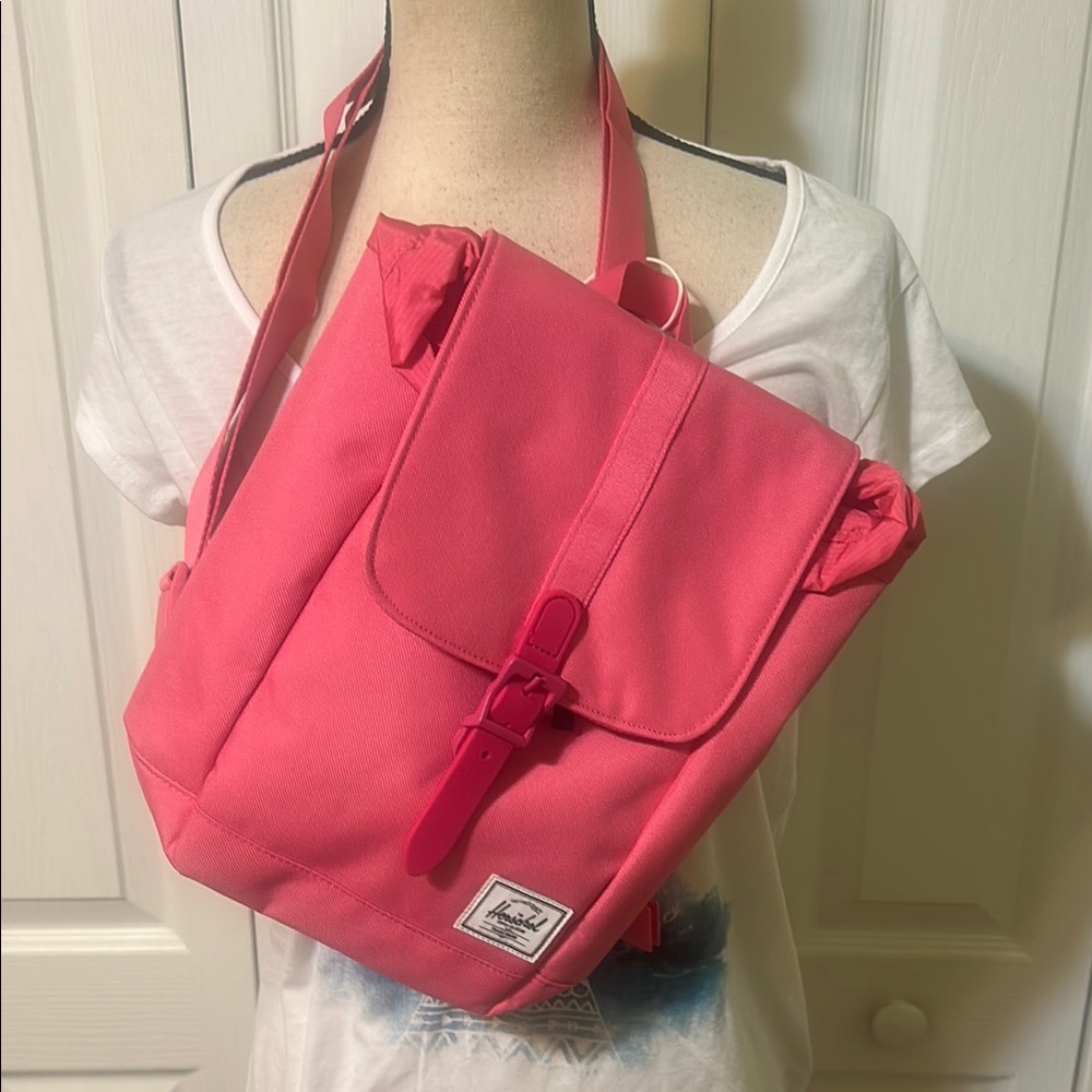 Herschel Supply Company Retreat Sling Bag